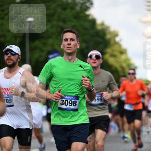 29.06.2025 - hella hamburg halbmarathon Dr. Thomas Lammeyer http://msf.ph/oto/8361493 29.06.2025 09:56:37 Kennedybrücke 1012, 1070, 1163, 1176, 1391, 1468, 1613, 1735, 1782, 2048, 2189, 2213, 2590, 2788, 2970, 3021, 3098, 3109, 3124, 3304, 3907, 3917, 3928, 4277, 4497, 4691, 4933, 4981, 4997, 5476, 5477, 5623, 5624, 5682, 6152, 6712, 6716, 7005, 7093, 7204, 7325, 7599, 7765, 7843, 8063, 8145, 8664, 8694, 8704, 8722, 9081, 9213, 9232, 9374, 9534, 9538, 9540, 9585, 10000, 10208, 10246, 10313, 10750, 10796, 10969, 11153, 11291, 11346 meine-sportfotos.de