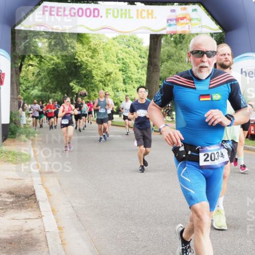 29.06.2025 - hella hamburg halbmarathon MichiJ http://msf.ph/oto/8361516 29.06.2025 10:42:58 Zwischen KM18-KM19 2034, 4249, 5721, 5744, 11039, 11870, 12440, 13394, 15134 meine-sportfotos.de