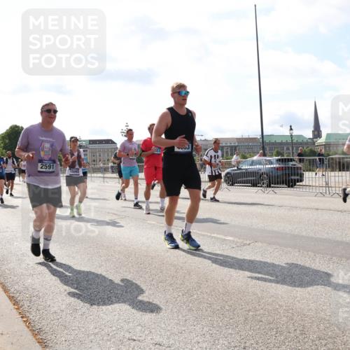29.06.2025 - hella hamburg halbmarathon Lena Gebhardt http://msf.ph/oto/8361552 29.06.2025 10:01:42 Lombardsbrücke 13796, 2591, 15093, 063, 16905, 1184, 1329, 1387, 1420, 1464, 1653, 1722, 1724, 1729, 1881, 1940, 2006, 2091, 2167, 2591, 2806, 2957, 3039, 3199, 3425, 3663, 4249, 4286, 4319, 4322, 4328, 4370, 4649, 4663, 5547, 5570, 5602, 5603, 5675, 5742, 6087, 6281, 0000, 6302, 6327, 6438, 6591, 6595, 6921, 6924, 7287, 7846, 8030, 8045, 8046, 8191, 8392, 8578, 8691, 8822, 8926, 9230, 10177, 10281, 10301, 10383, 10576, 10882, 10915, 11043, 11465, 14471 meine-sportfotos.de