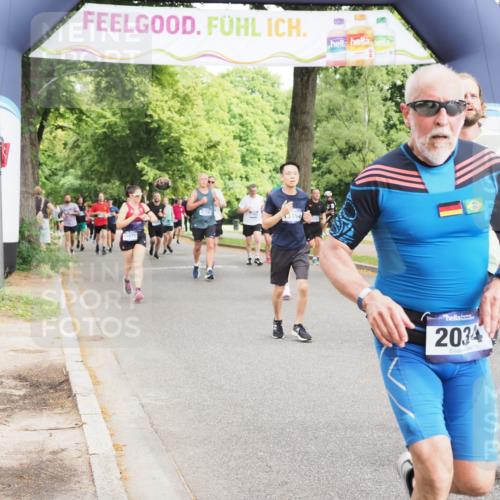 29.06.2025 - hella hamburg halbmarathon MichiJ http://msf.ph/oto/8361555 29.06.2025 10:42:58 Zwischen KM18-KM19 2034, 4249, 5721, 5744, 11039, 11870, 12440, 13394, 15134 meine-sportfotos.de