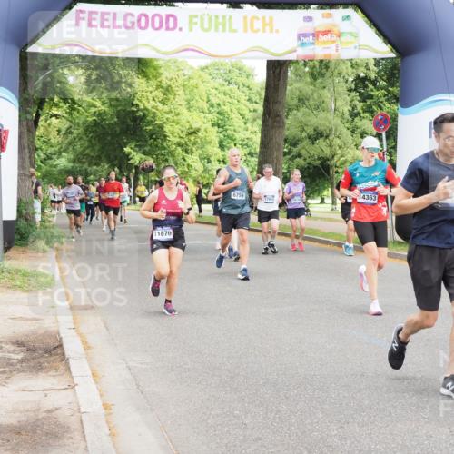 29.06.2025 - hella hamburg halbmarathon MichiJ http://msf.ph/oto/8361629 29.06.2025 10:43:00 Zwischen KM18-KM19 2034, 4249, 5721, 5744, 11039, 11870, 12440, 13394, 14363, 15134, 17993 meine-sportfotos.de