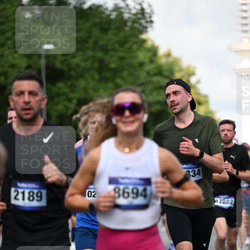 29.06.2025 - hella hamburg halbmarathon Dr. Thomas Lammeyer http://msf.ph/oto/8361831 29.06.2025 09:56:42 Kennedybrücke 1012, 1070, 1163, 1176, 1391, 1468, 1558, 1613, 1735, 1782, 2048, 2189, 2213, 2590, 2788, 2970, 3021, 3098, 3304, 3907, 3917, 3928, 4277, 4933, 4981, 4997, 5476, 5623, 5624, 5682, 6152, 6712, 6716, 7005, 7093, 7147, 7204, 7322, 7325, 7450, 7599, 7765, 7843, 8063, 8145, 8664, 8694, 8704, 8722, 8819, 9081, 9213, 9232, 9374, 9534, 9538, 9540, 9585, 10000, 10208, 10246, 10313, 10750, 10969, 11094, 11153, 11291, 11346 meine-sportfotos.de