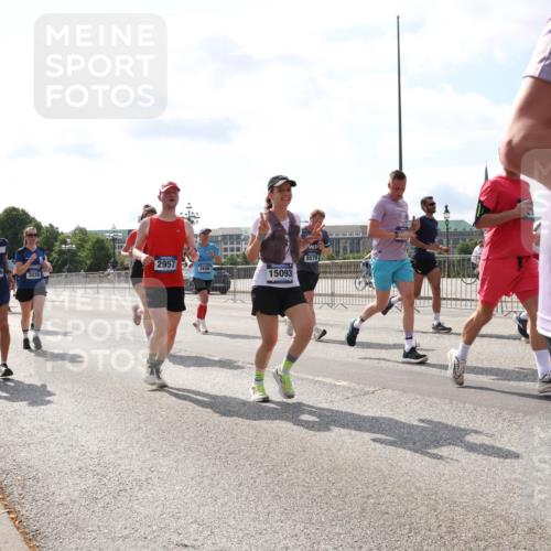 29.06.2025 - hella hamburg halbmarathon Lena Gebhardt http://msf.ph/oto/8362147 29.06.2025 10:01:44 Lombardsbrücke 1329, 2957, 2806, 13796, 3039, 15093, 8578, 173, 008, 1184, 1329, 1364, 1387, 1464, 1653, 1722, 1724, 1729, 1881, 1940, 2006, 2091, 2167, 2591, 2806, 2957, 3039, 3199, 3425, 3663, 4249, 4286, 4319, 4322, 4328, 4370, 4649, 4663, 5547, 5570, 5602, 5603, 5675, 5742, 6087, 6281, 0000, 6302, 6327, 6438, 6591, 6595, 6921, 6924, 7189, 7287, 7846, 8030, 8191, 8392, 8578, 8691, 8822, 8926, 9230, 10177, 10281, 10301, 10576, 10882, 10915, 11043, 11465, 14471, 14660, 14677, 16420 meine-sportfotos.de