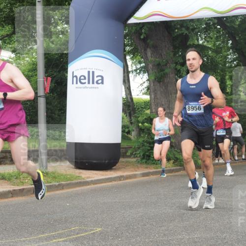 29.06.2025 - hella hamburg halbmarathon KatJ http://msf.ph/oto/8362299 29.06.2025 10:22:39 Zwischen KM18-KM19 1910, 1959, 2836 meine-sportfotos.de
