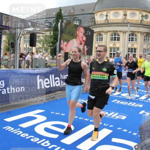 29.06.2025 - hella hamburg halbmarathon Michael Strokosch http://msf.ph/oto/8362303 29.06.2025 10:55:43 Ziel 1120, 1143, 1834, 2955, 2982, 3037, 4897, 6924, 8255, 8618, 10212, 11039, 11568, 12196, 12483, 12515, 14909, 15896, 16110, 17615, 18064, 18190 meine-sportfotos.de