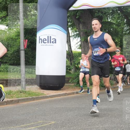 29.06.2025 - hella hamburg halbmarathon KatJ http://msf.ph/oto/8362334 29.06.2025 10:22:39 Zwischen KM18-KM19 1910, 1959, 2836 meine-sportfotos.de