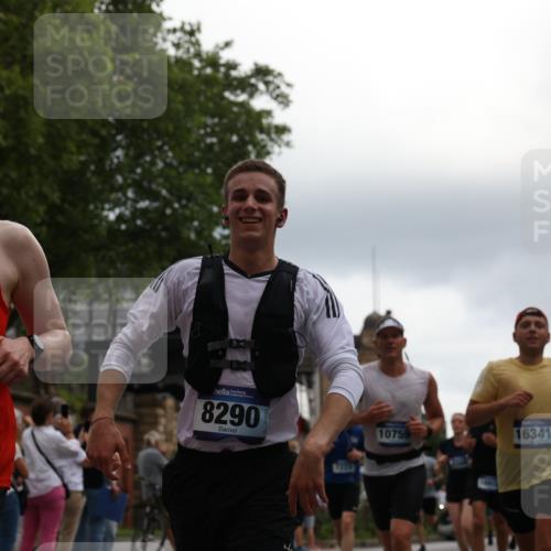 29.06.2025 - hella hamburg halbmarathon Yannick Fuchs http://msf.ph/oto/8362896 29.06.2025 10:53:17 20KM 1285, 2006, 2348, 2584, 2677, 2957, 2978, 3114, 3181, 3279, 3425, 3983, 4088, 4592, 5347, 5885, 6087, 6202, 6220, 6438, 6997, 7031, 7223, 7287, 7476, 8290, 10036, 10587, 10759, 10896, 10943, 11935, 11938, 12206, 12261, 12564, 12633, 12736, 12862, 13583, 13761, 14375, 14567, 14732, 14902, 14928, 14965, 15232, 15240, 15284, 15824, 16160, 16341, 16910, 16980, 17017, 17176, 17346, 17503, 17630, 18153, 18266, 18327, 18467, 18485, 18716, 19015, 19160 meine-sportfotos.de