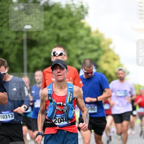 29.06.2025 - hella hamburg halbmarathon Dr. Thomas Lammeyer http://msf.ph/oto/8362919 29.06.2025 09:56:46 Kennedybrücke 1012, 1070, 1163, 1176, 1391, 1558, 1613, 1735, 1759, 1782, 2048, 2189, 2213, 2402, 2590, 2788, 2970, 3021, 3098, 3146, 3304, 3907, 3917, 3928, 4091, 4277, 4933, 4981, 4997, 5623, 5624, 5682, 6081, 6152, 6712, 6716, 7005, 7093, 7147, 7204, 7322, 7325, 7450, 7599, 7765, 7843, 8063, 8145, 8664, 8694, 8704, 8722, 8819, 9081, 9213, 9232, 9374, 9534, 9538, 9540, 9585, 9794, 10000, 10208, 10246, 10313, 10750, 10969, 11094, 11153, 11291, 11346 meine-sportfotos.de