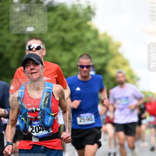 29.06.2025 - hella hamburg halbmarathon Dr. Thomas Lammeyer http://msf.ph/oto/8362964 29.06.2025 09:56:46 Kennedybrücke 1012, 1070, 1163, 1176, 1391, 1558, 1613, 1735, 1759, 1782, 2048, 2189, 2213, 2402, 2590, 2788, 2970, 3021, 3098, 3146, 3304, 3907, 3917, 3928, 4091, 4277, 4933, 4981, 4997, 5623, 5624, 5682, 6081, 6152, 6712, 6716, 7005, 7093, 7147, 7204, 7322, 7325, 7450, 7599, 7765, 7843, 8063, 8145, 8664, 8694, 8704, 8722, 8819, 9081, 9213, 9232, 9374, 9534, 9538, 9540, 9585, 9794, 10000, 10208, 10246, 10313, 10750, 10969, 11094, 11153, 11291, 11346 meine-sportfotos.de