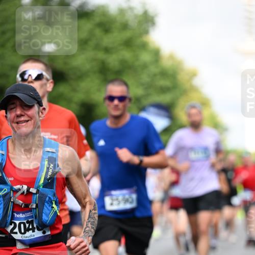 29.06.2025 - hella hamburg halbmarathon Dr. Thomas Lammeyer http://msf.ph/oto/8362982 29.06.2025 09:56:47 Kennedybrücke 1012, 1070, 1163, 1176, 1391, 1558, 1613, 1735, 1759, 1782, 2048, 2189, 2213, 2402, 2590, 2788, 2970, 3021, 3098, 3146, 3304, 3907, 3917, 3928, 4091, 4277, 4933, 4981, 4997, 5623, 5624, 5682, 6081, 6152, 6712, 6716, 7005, 7093, 7147, 7204, 7322, 7325, 7450, 7599, 7765, 8063, 8145, 8664, 8694, 8704, 8722, 8819, 9081, 9213, 9232, 9374, 9534, 9538, 9540, 9544, 9585, 9794, 10000, 10208, 10246, 10313, 10750, 10969, 11094, 11153, 11291, 11346 meine-sportfotos.de