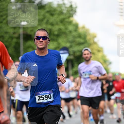 29.06.2025 - hella hamburg halbmarathon Dr. Thomas Lammeyer http://msf.ph/oto/8363008 29.06.2025 09:56:47 Kennedybrücke 1012, 1070, 1163, 1176, 1391, 1558, 1613, 1735, 1759, 1782, 2048, 2189, 2213, 2402, 2590, 2788, 2970, 3021, 3098, 3146, 3304, 3907, 3917, 3928, 4091, 4277, 4933, 4981, 4997, 5623, 5624, 5682, 6081, 6152, 6712, 6716, 7005, 7093, 7147, 7204, 7322, 7325, 7450, 7599, 7765, 8063, 8145, 8664, 8694, 8704, 8722, 8819, 9081, 9213, 9232, 9374, 9534, 9538, 9540, 9544, 9585, 9794, 10000, 10208, 10246, 10313, 10750, 10969, 11094, 11153, 11291, 11346 meine-sportfotos.de