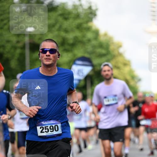 29.06.2025 - hella hamburg halbmarathon Dr. Thomas Lammeyer http://msf.ph/oto/8363019 29.06.2025 09:56:47 Kennedybrücke 1012, 1070, 1163, 1176, 1391, 1558, 1613, 1735, 1759, 1782, 2048, 2189, 2213, 2402, 2590, 2788, 2970, 3021, 3098, 3146, 3304, 3907, 3917, 3928, 4091, 4277, 4933, 4981, 4997, 5623, 5624, 5682, 6081, 6152, 6712, 6716, 7005, 7093, 7147, 7204, 7322, 7325, 7450, 7599, 7765, 8063, 8145, 8664, 8694, 8704, 8722, 8819, 9081, 9213, 9232, 9374, 9534, 9538, 9540, 9544, 9585, 9794, 10000, 10208, 10246, 10313, 10750, 10969, 11094, 11153, 11291, 11346 meine-sportfotos.de