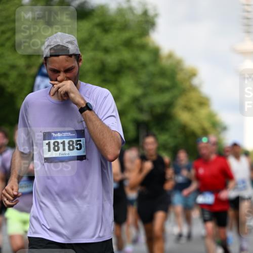 29.06.2025 - hella hamburg halbmarathon Dr. Thomas Lammeyer http://msf.ph/oto/8363161 29.06.2025 09:56:49 Kennedybrücke 1012, 1070, 1163, 1176, 1391, 1558, 1613, 1735, 1759, 1782, 2048, 2189, 2213, 2365, 2402, 2590, 2623, 2788, 2970, 3021, 3146, 3304, 3907, 3917, 3928, 4091, 4277, 4933, 4981, 4997, 5623, 5624, 5682, 5692, 6081, 6152, 6712, 6716, 7005, 7093, 7147, 7204, 7322, 7450, 7599, 7765, 8063, 8145, 8664, 8694, 8704, 8722, 8819, 9213, 9232, 9374, 9534, 9538, 9540, 9544, 9585, 9794, 10208, 10246, 10313, 10750, 10969, 11094, 11153, 11291 meine-sportfotos.de