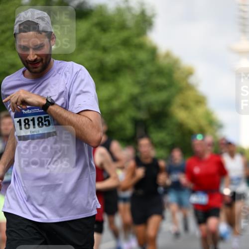 29.06.2025 - hella hamburg halbmarathon Dr. Thomas Lammeyer http://msf.ph/oto/8363170 29.06.2025 09:56:49 Kennedybrücke 1012, 1070, 1163, 1176, 1391, 1558, 1613, 1735, 1759, 1782, 2048, 2189, 2213, 2365, 2402, 2590, 2623, 2788, 2970, 3021, 3146, 3304, 3907, 3917, 3928, 4091, 4277, 4933, 4981, 4997, 5623, 5624, 5682, 5692, 6081, 6152, 6712, 6716, 7005, 7093, 7147, 7204, 7322, 7450, 7599, 7765, 8063, 8145, 8664, 8694, 8704, 8722, 8819, 9213, 9232, 9374, 9534, 9538, 9540, 9544, 9585, 9794, 10208, 10246, 10313, 10750, 10969, 11094, 11153, 11291 meine-sportfotos.de