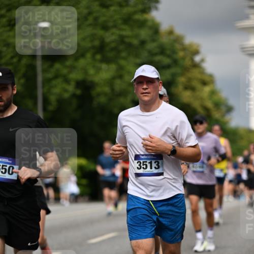 29.06.2025 - hella hamburg halbmarathon Dr. Thomas Lammeyer http://msf.ph/oto/8363188 29.06.2025 10:19:12 Kennedybrücke 1296, 1379, 1524, 1575, 1745, 1890, 2110, 2281, 3507, 3509, 3513, 3650, 4492, 4494, 4495, 4641, 5069, 5271, 5608, 5739, 5800, 5981, 5986, 6248, 6287, 6317, 6710, 7439, 7452, 7809, 7810, 8237, 8239, 8256, 8609, 9113, 9423, 9911, 9975, 9997, 10589, 10717, 10775, 10858, 11271 meine-sportfotos.de