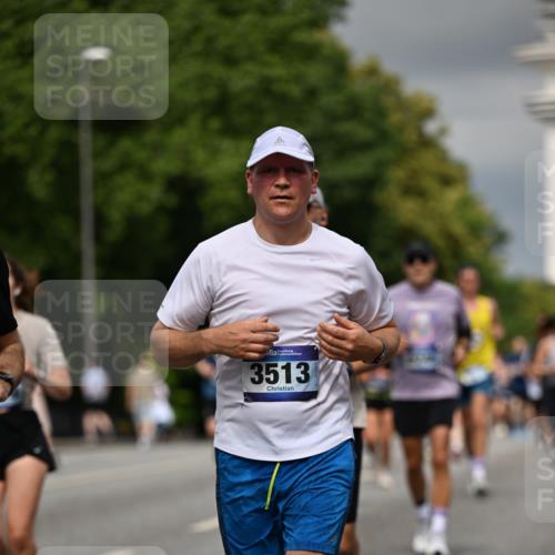 29.06.2025 - hella hamburg halbmarathon Dr. Thomas Lammeyer http://msf.ph/oto/8363225 29.06.2025 10:19:12 Kennedybrücke 1296, 1379, 1524, 1575, 1745, 1890, 2110, 2281, 3507, 3509, 3513, 3650, 4492, 4494, 4495, 4641, 5069, 5271, 5608, 5739, 5800, 5981, 5986, 6248, 6287, 6317, 6710, 7439, 7452, 7809, 7810, 8237, 8239, 8256, 8609, 9113, 9423, 9911, 9975, 9997, 10589, 10717, 10775, 10858, 11271 meine-sportfotos.de