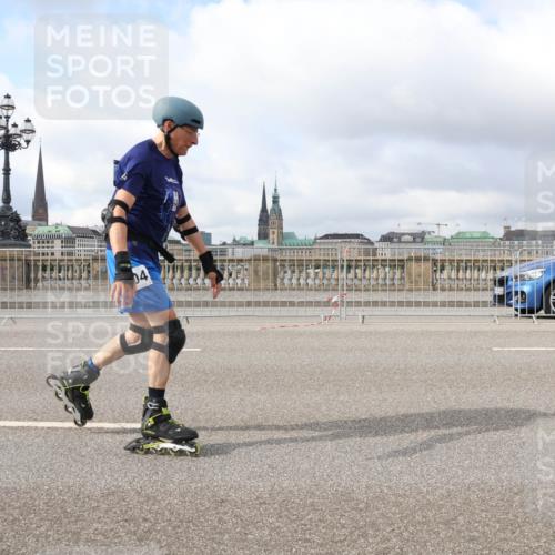 29.06.2025 - hella hamburg halbmarathon Lena Gebhardt http://msf.ph/oto/8363240 29.06.2025 09:10:36 Lombardsbrücke 04 meine-sportfotos.de