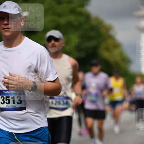 29.06.2025 - hella hamburg halbmarathon Dr. Thomas Lammeyer http://msf.ph/oto/8363281 29.06.2025 10:19:13 Kennedybrücke 1296, 1379, 1524, 1575, 1745, 1890, 2110, 2281, 3507, 3509, 3513, 3650, 4492, 4494, 4495, 5069, 5271, 5608, 5739, 5800, 5981, 5986, 6248, 6287, 6317, 6710, 7439, 7452, 7809, 7810, 8237, 8239, 8256, 8609, 9113, 9423, 9657, 9911, 9975, 9997, 10775, 10858, 11271 meine-sportfotos.de