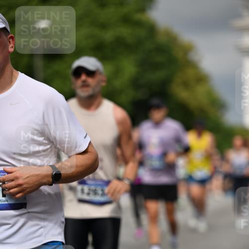 29.06.2025 - hella hamburg halbmarathon Dr. Thomas Lammeyer http://msf.ph/oto/8363287 29.06.2025 10:19:13 Kennedybrücke 1296, 1379, 1524, 1575, 1745, 1890, 2110, 2281, 3507, 3509, 3513, 3650, 4492, 4494, 4495, 5069, 5271, 5608, 5739, 5800, 5981, 5986, 6248, 6287, 6317, 6710, 7439, 7452, 7809, 7810, 8237, 8239, 8256, 8609, 9113, 9423, 9657, 9911, 9975, 9997, 10775, 10858, 11271 meine-sportfotos.de