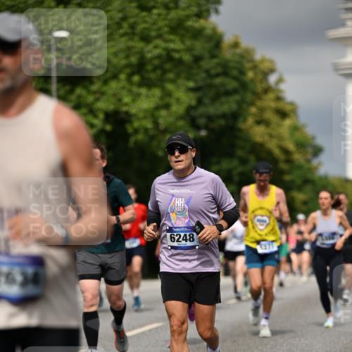 29.06.2025 - hella hamburg halbmarathon Dr. Thomas Lammeyer http://msf.ph/oto/8363342 29.06.2025 10:19:14 Kennedybrücke 1296, 1379, 1524, 1575, 1745, 1890, 2110, 2281, 3513, 3650, 4492, 4494, 4495, 5069, 5271, 5608, 5739, 5981, 5986, 6248, 6287, 6317, 6710, 7439, 7452, 7809, 7810, 8237, 8239, 8256, 8609, 9113, 9423, 9657, 9911, 9975, 9997, 10775, 10858, 11271 meine-sportfotos.de
