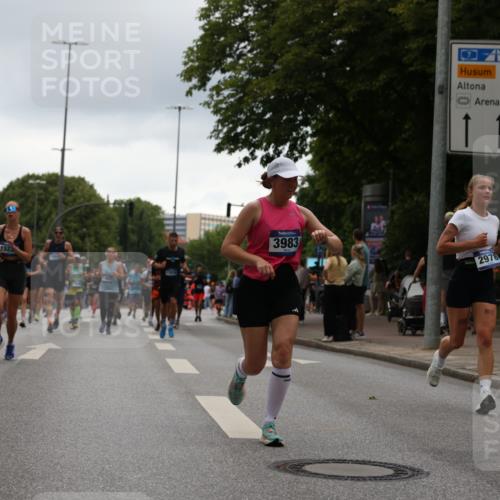 29.06.2025 - hella hamburg halbmarathon Yannick Fuchs http://msf.ph/oto/8363390 29.06.2025 10:53:18 20KM 2006, 2348, 2584, 2677, 2957, 2978, 3114, 3181, 3279, 3425, 3983, 4088, 4592, 5347, 5885, 6087, 6202, 6220, 6438, 6997, 7031, 7223, 7287, 8290, 10036, 10587, 10759, 10896, 10943, 11935, 11938, 12206, 12261, 12564, 12633, 12736, 12862, 13583, 13761, 14375, 14567, 14732, 14902, 14928, 14965, 15232, 15240, 15284, 15824, 16160, 16341, 16910, 16980, 17017, 17176, 17346, 17503, 17630, 18153, 18266, 18327, 18467, 18485, 18716, 19015, 19160 meine-sportfotos.de