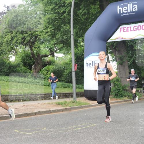 29.06.2025 - hella hamburg halbmarathon KatJ http://msf.ph/oto/8363409 29.06.2025 10:22:44 Zwischen KM18-KM19 1959, 2836, 6473 meine-sportfotos.de