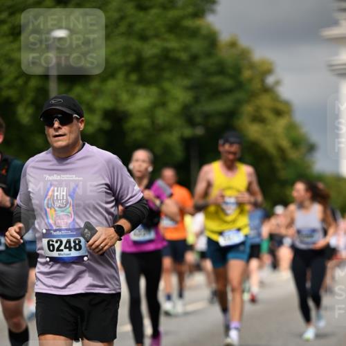 29.06.2025 - hella hamburg halbmarathon Dr. Thomas Lammeyer http://msf.ph/oto/8363536 29.06.2025 10:19:16 Kennedybrücke 1379, 1524, 1575, 1890, 2110, 2494, 3513, 3650, 4492, 4494, 4495, 5069, 5271, 5739, 5981, 5986, 6248, 6287, 6317, 6710, 7439, 7452, 7809, 7810, 8237, 8256, 8609, 9113, 9423, 9657, 9911, 9975, 9997, 10775, 10858, 10963 meine-sportfotos.de