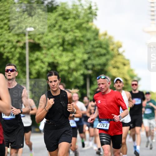 29.06.2025 - hella hamburg halbmarathon Dr. Thomas Lammeyer http://msf.ph/oto/8363587 29.06.2025 09:56:51 Kennedybrücke 1012, 1163, 1176, 1391, 1558, 1735, 1759, 2048, 2189, 2213, 2234, 2365, 2402, 2590, 2623, 2788, 2970, 3021, 3146, 3304, 3907, 3917, 3928, 4091, 4277, 4310, 4553, 4933, 4981, 4997, 5022, 5623, 5624, 5682, 5692, 6081, 6152, 6375, 6712, 6716, 7005, 7093, 7147, 7204, 7322, 7450, 7765, 8063, 8145, 8664, 8694, 8704, 8722, 8819, 9213, 9232, 9374, 9534, 9538, 9540, 9544, 9585, 9794, 10208, 10246, 10313, 10969, 11094, 11153, 11291 meine-sportfotos.de