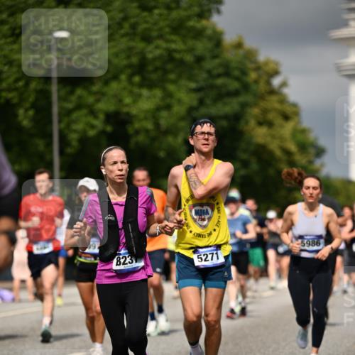 29.06.2025 - hella hamburg halbmarathon Dr. Thomas Lammeyer http://msf.ph/oto/8363592 29.06.2025 10:19:17 Kennedybrücke 1379, 1524, 1575, 1890, 2110, 2494, 3513, 3650, 4007, 4492, 4494, 4495, 5069, 5271, 5739, 5981, 5986, 6248, 6287, 6317, 7439, 7452, 7809, 7810, 8237, 8609, 9113, 9423, 9657, 9911, 9975, 9997, 10775, 10858, 10963 meine-sportfotos.de