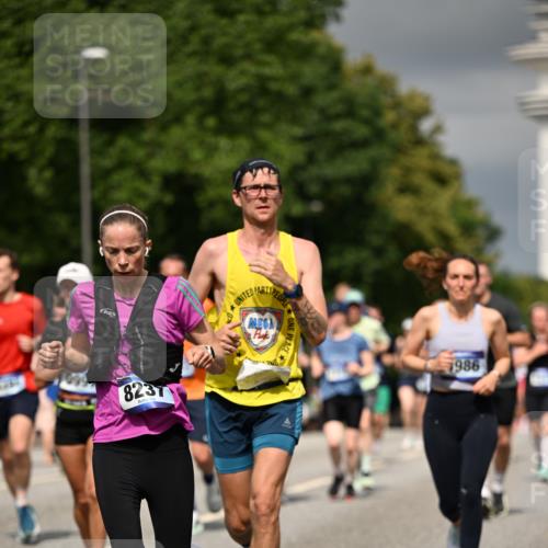 29.06.2025 - hella hamburg halbmarathon Dr. Thomas Lammeyer http://msf.ph/oto/8363637 29.06.2025 10:19:17 Kennedybrücke 1379, 1524, 1575, 1890, 2110, 2494, 3513, 3650, 4007, 4492, 4494, 4495, 5069, 5271, 5739, 5981, 5986, 6248, 6287, 6317, 7439, 7452, 7809, 7810, 8237, 8609, 9113, 9423, 9657, 9911, 9975, 9997, 10775, 10858, 10963 meine-sportfotos.de