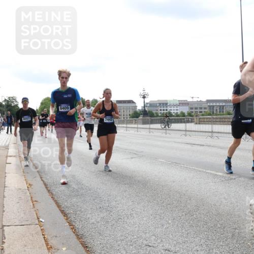 29.06.2025 - hella hamburg halbmarathon Lena Gebhardt http://msf.ph/oto/8363647 29.06.2025 10:14:20 Lombardsbrücke 8057, 8409, 7442, 60, 1194, 1406, 1480, 1890, 2494, 2990, 3020, 3154, 3756, 3834, 3939, 4032, 4962, 5670, 6028, 6083, 6089, 6287, 6366, 6710, 7209, 7442, 7802, 7840, 7991, 8001, 8057, 8147, 8409, 8892, 9845, 9886, 10224, 10442, 10443, 10610, 11987, 12467, 12938, 13237, 13285, 13788, 14488, 15482, 15840, 16126, 17439, 17985, 18041, 18236, 18239 meine-sportfotos.de