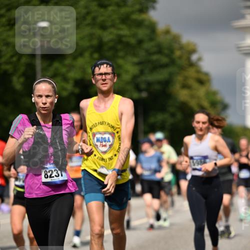 29.06.2025 - hella hamburg halbmarathon Dr. Thomas Lammeyer http://msf.ph/oto/8363654 29.06.2025 10:19:17 Kennedybrücke 1379, 1524, 1575, 1890, 2110, 2494, 3513, 3650, 4007, 4492, 4494, 4495, 5069, 5271, 5739, 5981, 5986, 6248, 6287, 6317, 7439, 7452, 7809, 7810, 8237, 8609, 9113, 9423, 9657, 9911, 9975, 9997, 10775, 10858, 10963 meine-sportfotos.de