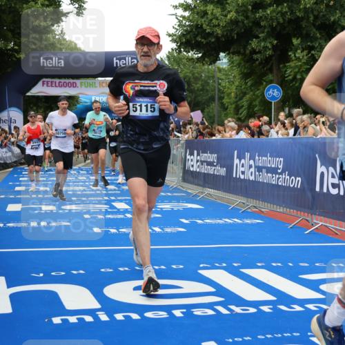 29.06.2025 - hella hamburg halbmarathon Strokosch-Dieckow http://msf.ph/oto/8363669 29.06.2025 10:50:47 Ziel 1466, 2234, 2788, 3654, 3947, 4839, 5018, 5115, 6712, 7052, 7134, 7952, 8205, 8657, 10750, 11356, 11551, 13701, 15395, 15426, 15643, 15720, 17129, 17908, 18182, 18229, 18370, 18820 meine-sportfotos.de