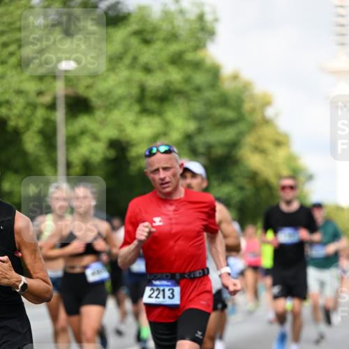 29.06.2025 - hella hamburg halbmarathon Dr. Thomas Lammeyer http://msf.ph/oto/8363705 29.06.2025 09:56:52 Kennedybrücke 1012, 1163, 1176, 1391, 1558, 1735, 1759, 2048, 2189, 2213, 2234, 2365, 2402, 2590, 2623, 2788, 2970, 3021, 3146, 3304, 3907, 3917, 4091, 4277, 4310, 4553, 4933, 4997, 5022, 5623, 5624, 5682, 5692, 6081, 6152, 6375, 6460, 6712, 6716, 7005, 7093, 7147, 7204, 7322, 7450, 7765, 8063, 8145, 8694, 8704, 8722, 8819, 9213, 9232, 9303, 9305, 9374, 9534, 9538, 9544, 9585, 9794, 10208, 10246, 10313, 10969, 11094, 11153, 11291 meine-sportfotos.de