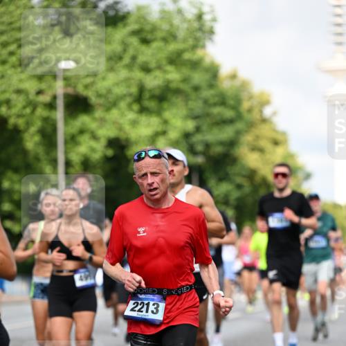 29.06.2025 - hella hamburg halbmarathon Dr. Thomas Lammeyer http://msf.ph/oto/8363729 29.06.2025 09:56:52 Kennedybrücke 1012, 1163, 1176, 1391, 1558, 1735, 1759, 2048, 2189, 2213, 2234, 2365, 2402, 2590, 2623, 2788, 2970, 3021, 3146, 3304, 3907, 3917, 4091, 4277, 4310, 4553, 4933, 4997, 5022, 5623, 5624, 5682, 5692, 6081, 6152, 6375, 6460, 6712, 6716, 7005, 7093, 7147, 7204, 7322, 7450, 7765, 8063, 8145, 8694, 8704, 8722, 8819, 9213, 9232, 9303, 9305, 9374, 9534, 9538, 9544, 9585, 9794, 10208, 10246, 10313, 10969, 11094, 11153, 11291 meine-sportfotos.de