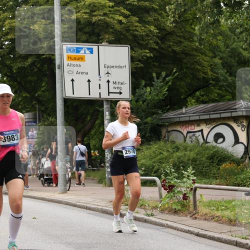 29.06.2025 - hella hamburg halbmarathon Yannick Fuchs http://msf.ph/oto/8363739 29.06.2025 10:53:19 20KM 2006, 2348, 2584, 2677, 2957, 2978, 3114, 3181, 3279, 3425, 3983, 4088, 4592, 4796, 5347, 5885, 6087, 6202, 6220, 6438, 6997, 7031, 7223, 7287, 8290, 10036, 10587, 10759, 10896, 10943, 11935, 11938, 12206, 12261, 12564, 12633, 12736, 12862, 13583, 13761, 14567, 14732, 14902, 14928, 14965, 15232, 15240, 15284, 15824, 16160, 16341, 16910, 16980, 17017, 17176, 17503, 17630, 18153, 18266, 18327, 18467, 18485, 18716, 19015, 19160 meine-sportfotos.de