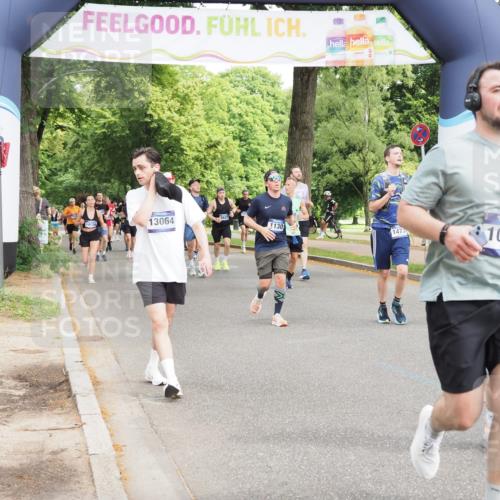 29.06.2025 - hella hamburg halbmarathon MichiJ http://msf.ph/oto/8363785 29.06.2025 10:43:32 Zwischen KM18-KM19 1130, 1485, 2083, 2250, 2741, 2996, 4813, 5492, 7547, 8968, 9246, 9727, 9903, 10133, 10408, 10665, 13064, 14737, 15431, 16434, 17828, 18117, 18867, 18899, 19184 meine-sportfotos.de