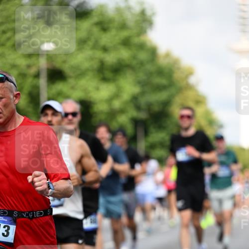 29.06.2025 - hella hamburg halbmarathon Dr. Thomas Lammeyer http://msf.ph/oto/8363787 29.06.2025 09:56:53 Kennedybrücke 1012, 1163, 1176, 1391, 1558, 1735, 1759, 2048, 2189, 2213, 2234, 2365, 2402, 2590, 2623, 2788, 2970, 3021, 3146, 3304, 3907, 3917, 4091, 4277, 4310, 4553, 4933, 4997, 5022, 5623, 5624, 5682, 5692, 6081, 6203, 6375, 6460, 6712, 7093, 7147, 7204, 7322, 7450, 7765, 8063, 8145, 8694, 8704, 8722, 8819, 9213, 9232, 9303, 9305, 9374, 9534, 9538, 9544, 9585, 9794, 10208, 10246, 10313, 10969, 11094, 11153, 11291 meine-sportfotos.de