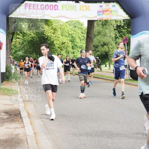 29.06.2025 - hella hamburg halbmarathon MichiJ http://msf.ph/oto/8363808 29.06.2025 10:43:32 Zwischen KM18-KM19 1130, 1485, 2083, 2250, 2741, 2996, 4813, 5492, 7547, 8968, 9246, 9727, 9903, 10133, 10408, 10665, 13064, 14737, 15431, 16434, 17828, 18117, 18867, 18899, 19184 meine-sportfotos.de