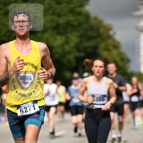 29.06.2025 - hella hamburg halbmarathon Dr. Thomas Lammeyer http://msf.ph/oto/8363941 29.06.2025 10:19:19 Kennedybrücke 1524, 1890, 2110, 2494, 3513, 3650, 4007, 4466, 4492, 4494, 5069, 5271, 5739, 5981, 5986, 6248, 6287, 6317, 6376, 7439, 7452, 7809, 7810, 8237, 8609, 9113, 9423, 9657, 9847, 9911, 9975, 9997, 10775, 10858, 10963 meine-sportfotos.de