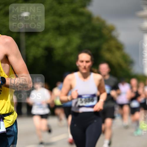 29.06.2025 - hella hamburg halbmarathon Dr. Thomas Lammeyer http://msf.ph/oto/8363979 29.06.2025 10:19:19 Kennedybrücke 1524, 1890, 2110, 2494, 3513, 3650, 4007, 4466, 4492, 4494, 5069, 5271, 5739, 5981, 5986, 6248, 6287, 6317, 6376, 7439, 7452, 7809, 7810, 8237, 8609, 9113, 9423, 9657, 9847, 9911, 9975, 9997, 10775, 10858, 10963 meine-sportfotos.de