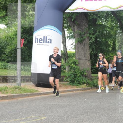 29.06.2025 - hella hamburg halbmarathon KatJ http://msf.ph/oto/8364089 29.06.2025 10:22:50 Zwischen KM18-KM19 4246 meine-sportfotos.de