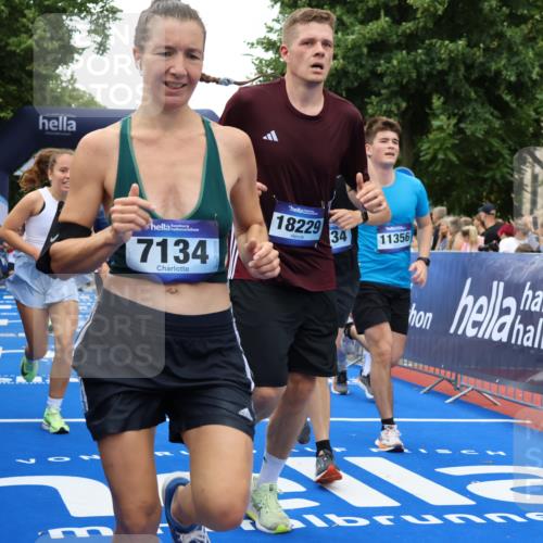 29.06.2025 - hella hamburg halbmarathon Strokosch-Dieckow http://msf.ph/oto/8364172 29.06.2025 10:50:43 Ziel 1399, 2234, 2788, 3947, 4346, 4839, 5018, 5115, 6662, 6712, 7134, 7583, 7786, 7952, 8657, 9057, 10750, 11356, 13701, 13808, 13875, 15426, 15519, 15720, 16291, 17129, 17908, 18182, 18229, 18370, 18413, 18820 meine-sportfotos.de