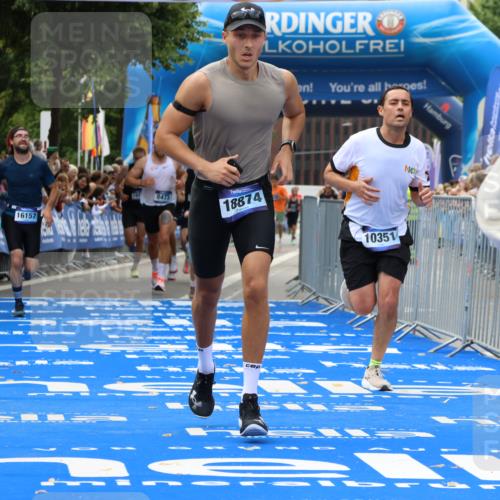 29.06.2025 - hella hamburg halbmarathon Strokosch-Dieckow http://msf.ph/oto/8364287 29.06.2025 10:29:02 Ziel 3043, 8473, 10171, 10351, 16157, 18874, 19142, 19194 meine-sportfotos.de