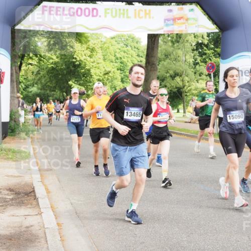 29.06.2025 - hella hamburg halbmarathon MichiJ http://msf.ph/oto/8364842 29.06.2025 10:43:39 Zwischen KM18-KM19 1130, 1485, 5492, 6272, 6399, 7659, 8669, 8825, 11832, 12014, 12196, 12585, 13465, 14139, 14737, 15090, 15125, 15431, 15712, 17268, 17665 meine-sportfotos.de