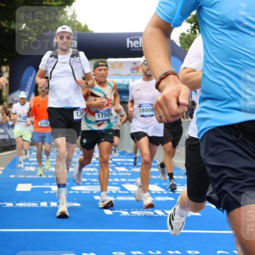 29.06.2025 - hella hamburg halbmarathon Strokosch-Dieckow http://msf.ph/oto/8364891 29.06.2025 10:50:34 Ziel 1399, 1750, 3414, 4127, 4346, 5447, 6282, 6662, 6712, 7134, 7397, 7583, 7786, 7952, 8153, 8576, 9057, 11214, 11356, 11455, 13701, 13808, 13812, 13875, 14626, 15519, 15803, 16291, 16806, 17179, 17247, 17319, 18006, 18413, 18820 meine-sportfotos.de