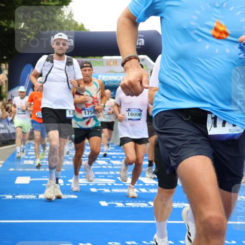 29.06.2025 - hella hamburg halbmarathon Strokosch-Dieckow http://msf.ph/oto/8364985 29.06.2025 10:50:34 Ziel 1399, 1750, 3414, 4127, 4346, 5447, 6282, 6662, 6712, 7134, 7397, 7583, 7786, 7952, 8153, 8576, 9057, 11214, 11356, 11455, 13701, 13808, 13812, 13875, 14626, 15519, 15803, 16291, 16806, 17179, 17247, 17319, 18006, 18413, 18820 meine-sportfotos.de