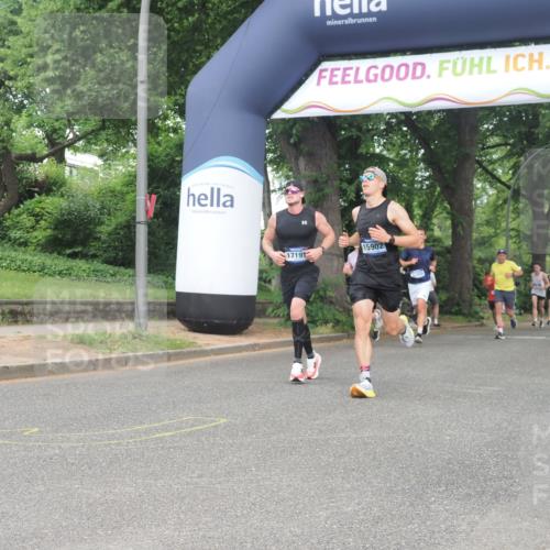 29.06.2025 - hella hamburg halbmarathon KatJ http://msf.ph/oto/8365274 29.06.2025 10:22:58 Zwischen KM18-KM19 1053, 2243, 5193, 6305 meine-sportfotos.de