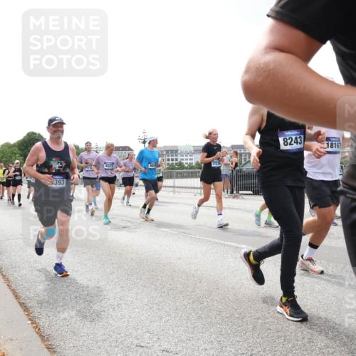 29.06.2025 - hella hamburg halbmarathon Lena Gebhardt http://msf.ph/oto/8365358 29.06.2025 10:39:26 Lombardsbrücke 393, 1138, 4523, 17536, 8243, 18167, 1760, 1856, 1883, 2092, 2534, 2571, 2574, 2578, 2843, 2893, 2976, 2998, 3275, 3353, 3727, 3745, 4298, 4410, 4523, 4603, 4609, 4659, 4855, 4882, 5045, 5701, 6062, 6112, 6321, 6342, 6343, 6427, 6428, 6611, 6719, 6726, 6748, 7053, 7125, 7199, 7341, 7501, 7506, 7524, 7589, 7684, 7815, 8203, 8243, 8457, 8995, 9393, 9420, 9446, 9569, 9698, 9747, 9777, 9974, 9977, 10001, 10072, 10315, 10512, 10516, 13060 meine-sportfotos.de