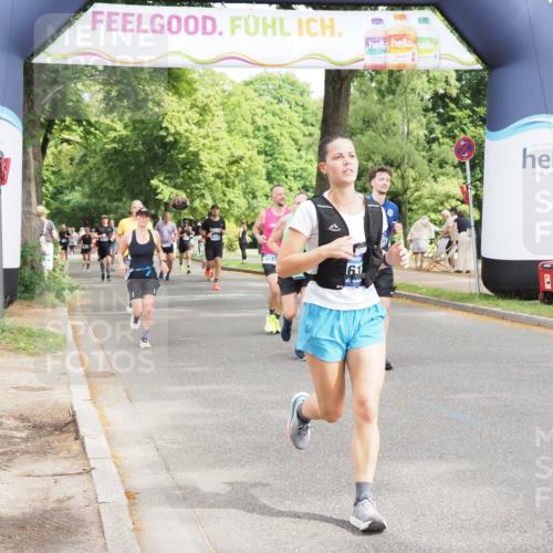 29.06.2025 - hella hamburg halbmarathon MichiJ http://msf.ph/oto/8365424 29.06.2025 10:43:45 Zwischen KM18-KM19 1583, 4167, 6272, 7659, 7716, 8652, 8669, 11212, 11612, 11832, 12585, 13465, 15097, 15527, 15712, 17268, 18501 meine-sportfotos.de
